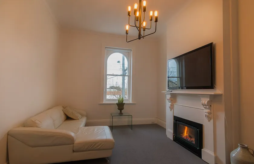 Fairy Street Apartment - Image 1