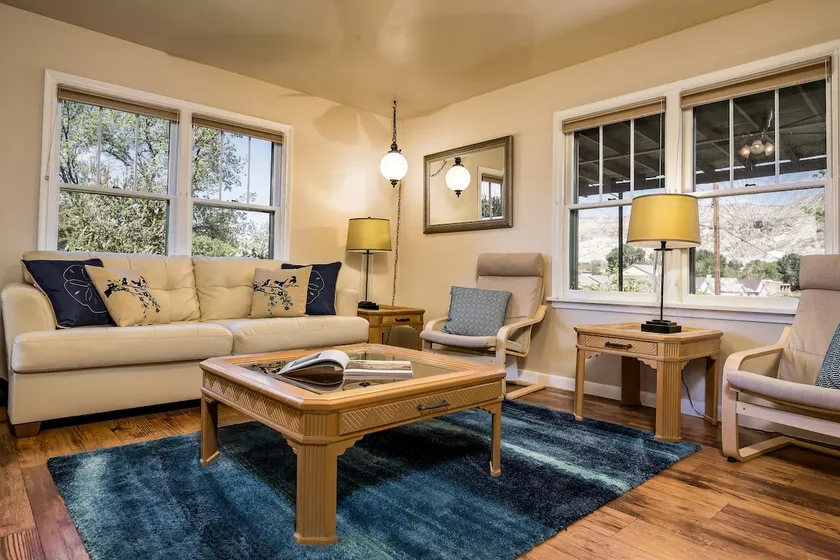Adorable 2 Bedroom home - Near Zion & Hot Springs! - Image 1