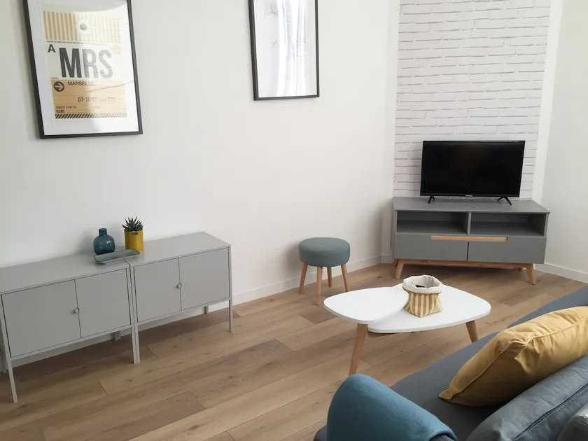Nice renovated 2-room Timone near Hospital, university, Velodrome - Image 1