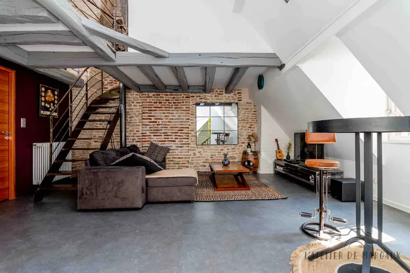 Beautiful loft in the heart of the city - Image 1