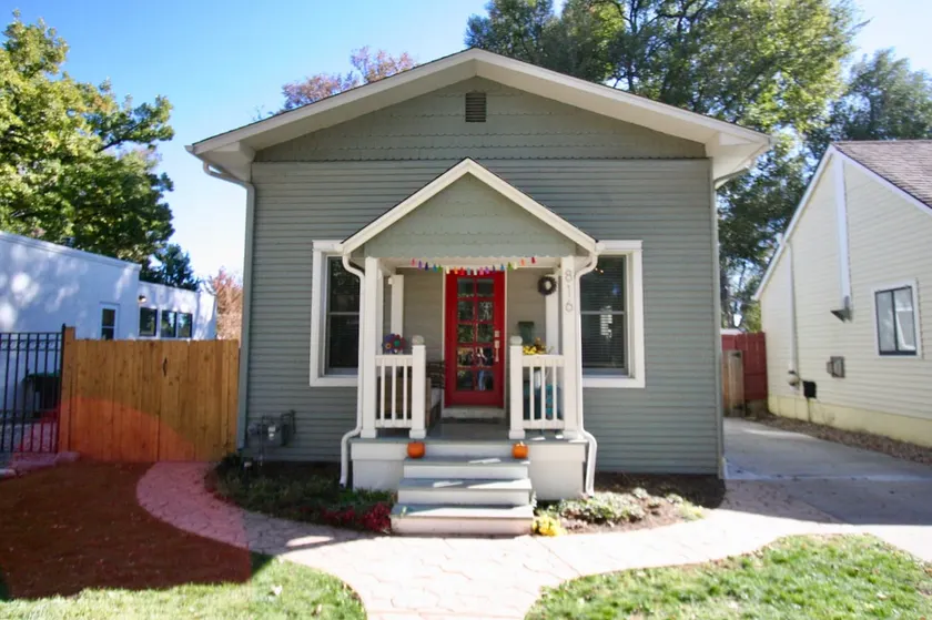 Rainbow Guesthouse🌈 Old Town Charm * Hot Tub/Sauna - Image 1
