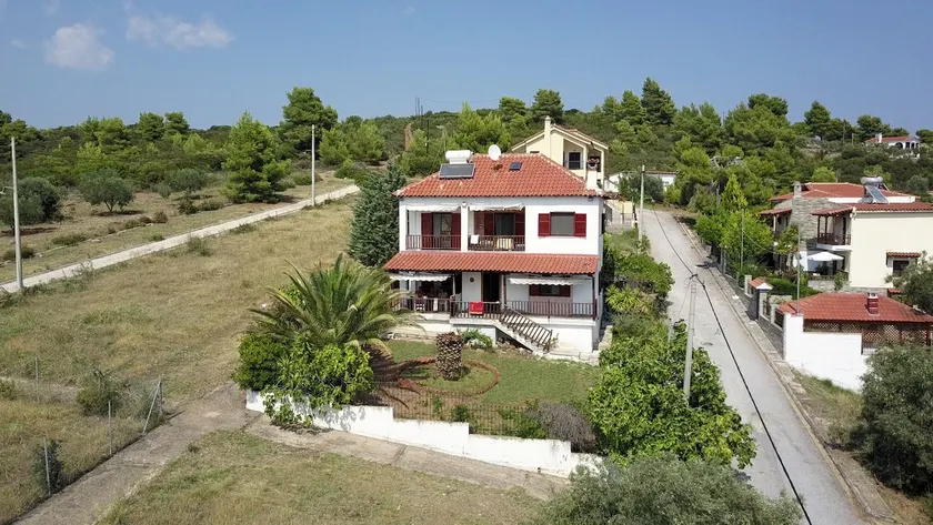 Rain Apartments: Traditional Villa with Sea View - Image 1