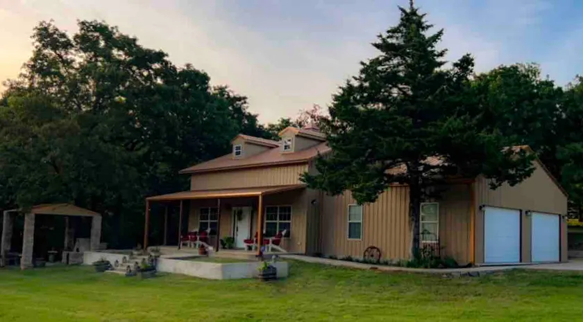 Copper Ridge Lake House - Image 1