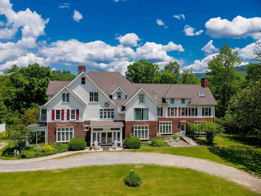 15BR Mansion • Sleep 34 • Ski • Pool • Events - Image 1