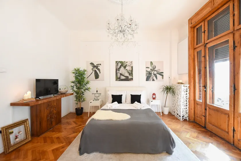 Victoriei Old Town Apartment - Image 1