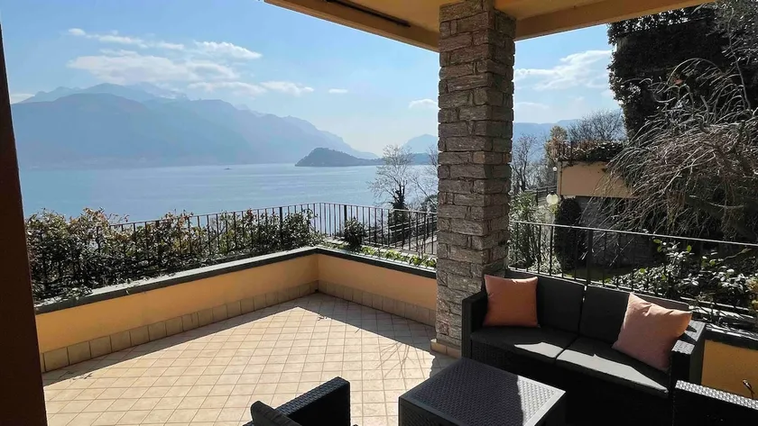 Few steps to town, swimming pool, amazing view - Image 1