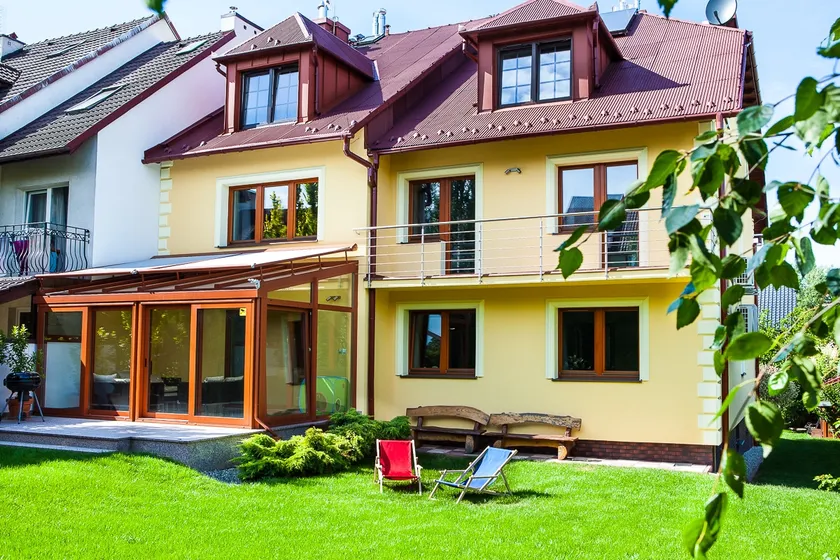 Orange Apartment in Wieliczka - Image 1
