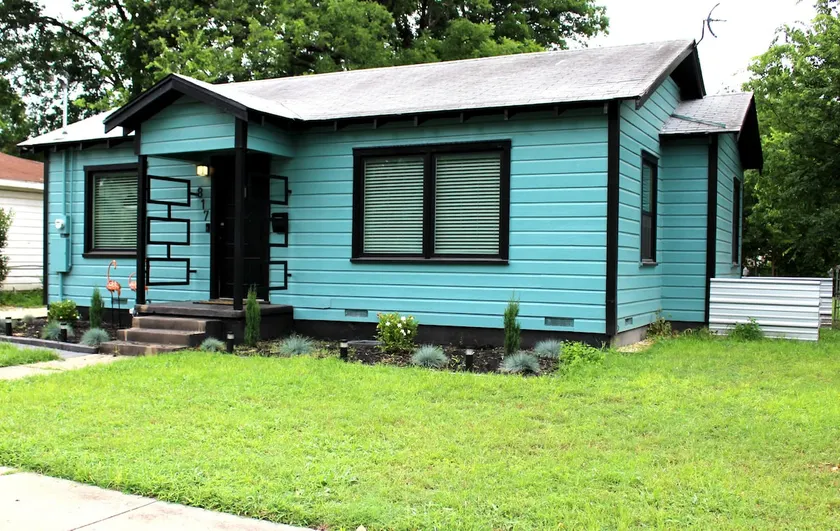 Retro 1950's Bungalow 1.1 miles from Magnolia Market - Image 1