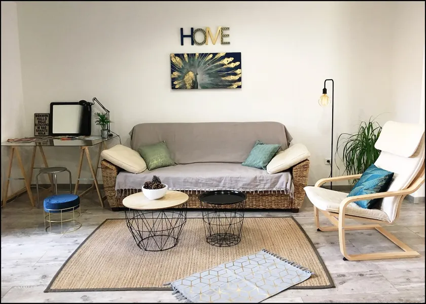 Deep Velvet Apartment, Garage, Terrace - Image 1