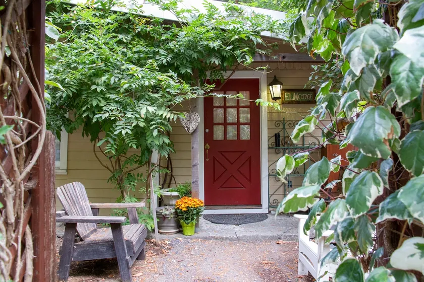 Elim Grove Cottage - Image 1