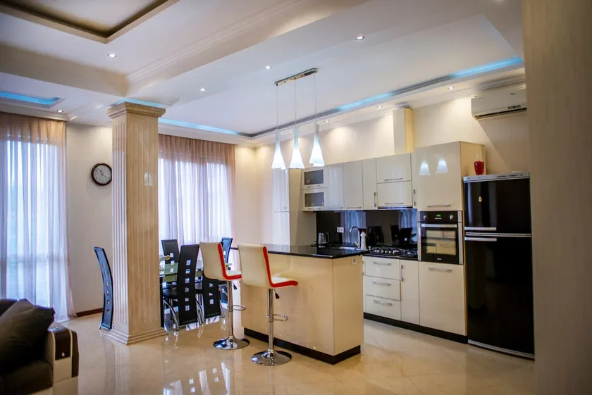 Check Inn Hotel - Image 1