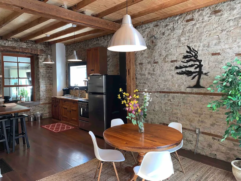 Patio & Fireplace Getaway - Stone Mill Retreat - Image 1