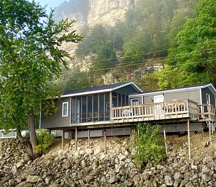 Waterfront River Home - Image 1