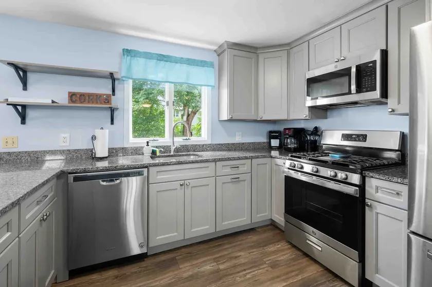 Your Favorite Beach House! 5BR - A/C - Image 1