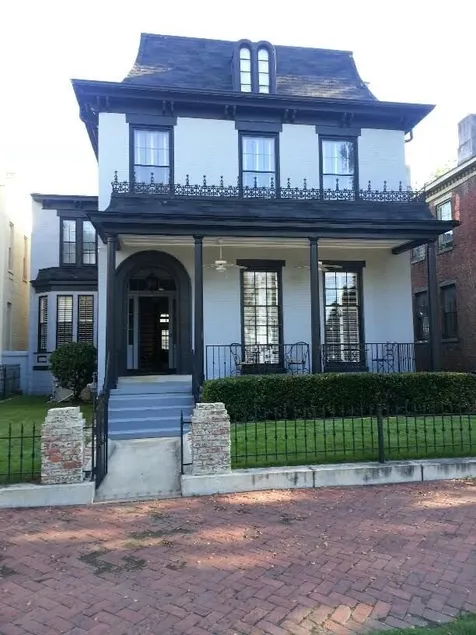 Historic 1870 Home Gated: Only 4 miles from Course - Image 1