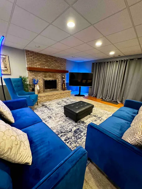Basement Suite - Image 1