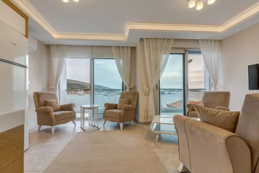 Paris Residence Çeşme 4 - Image 1
