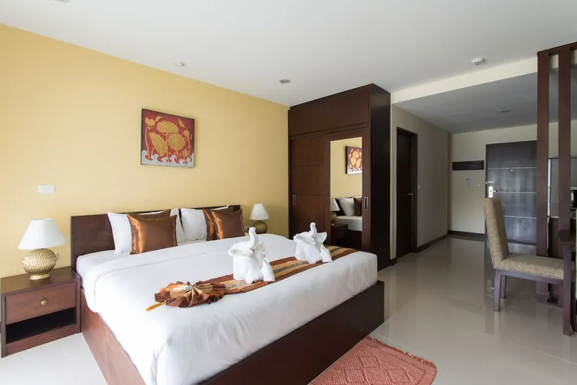Studio 6 The Lai Thai Condominiums SHA + Extra - Image 1