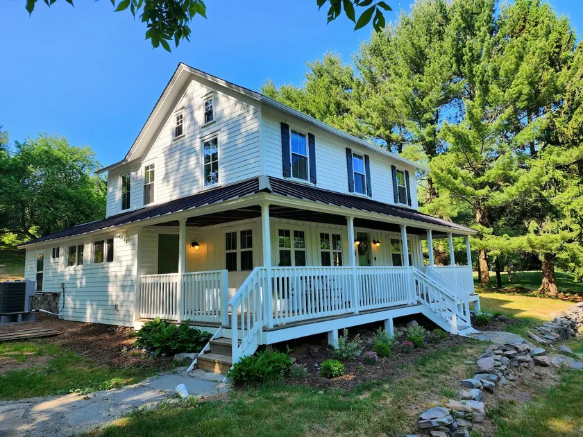 Pocono Farmhouse - Fully Renovated 1881 Home - Image 1