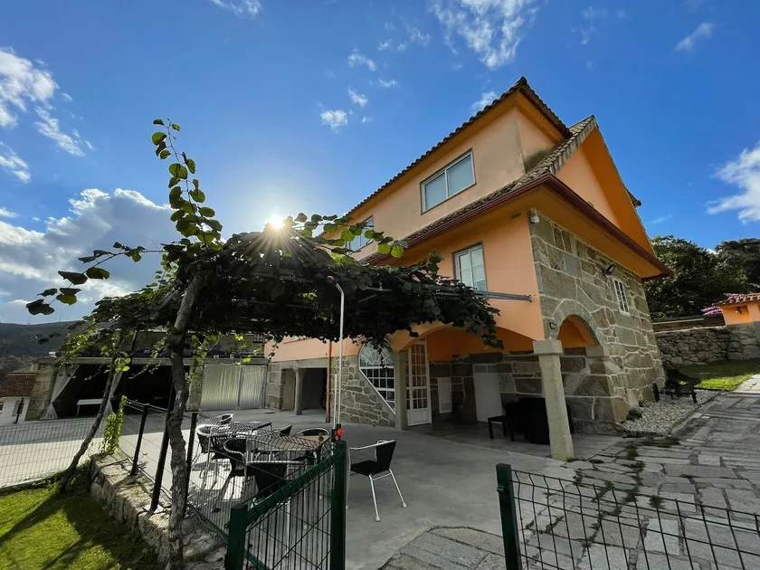 Casa Antonio Luneda - Image 1