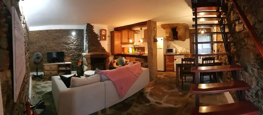 Cozy Xisto... Country living! - Image 1