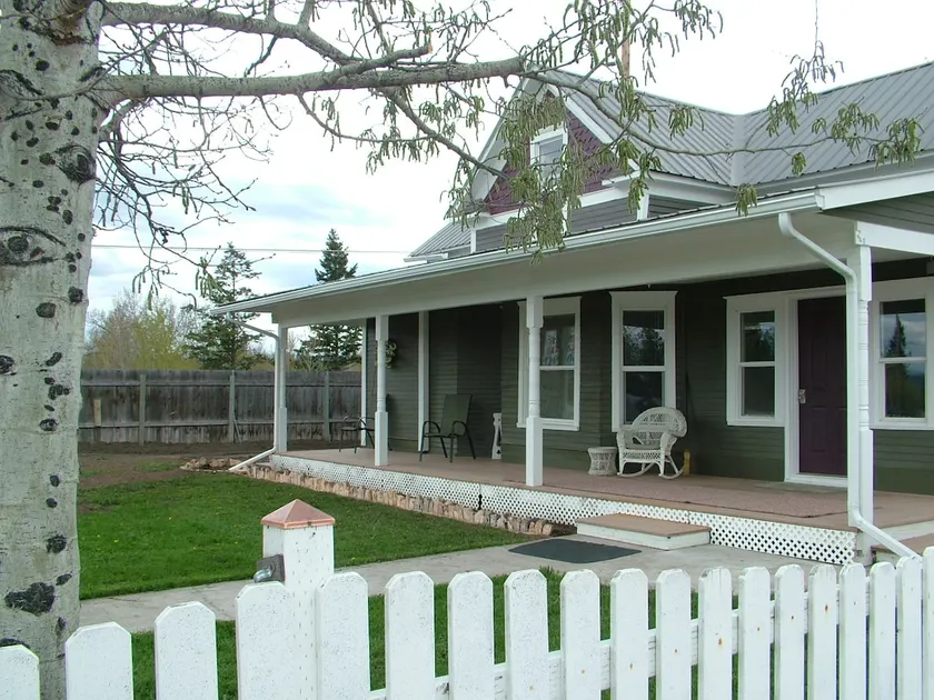 Farm House Close to Everything - Image 1