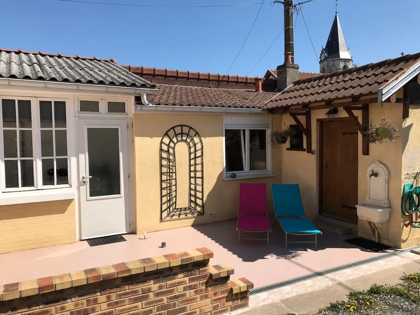 130 m2 house, very quiet area, not overlooked. - Image 1