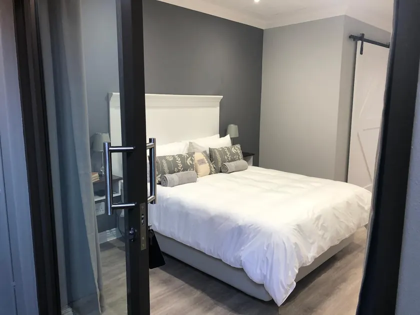 The Homestead - Love Room - Image 1