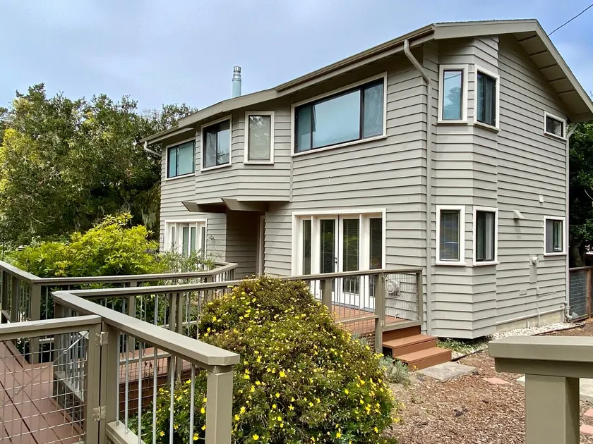 Tranquil Cambria Home - Image 1