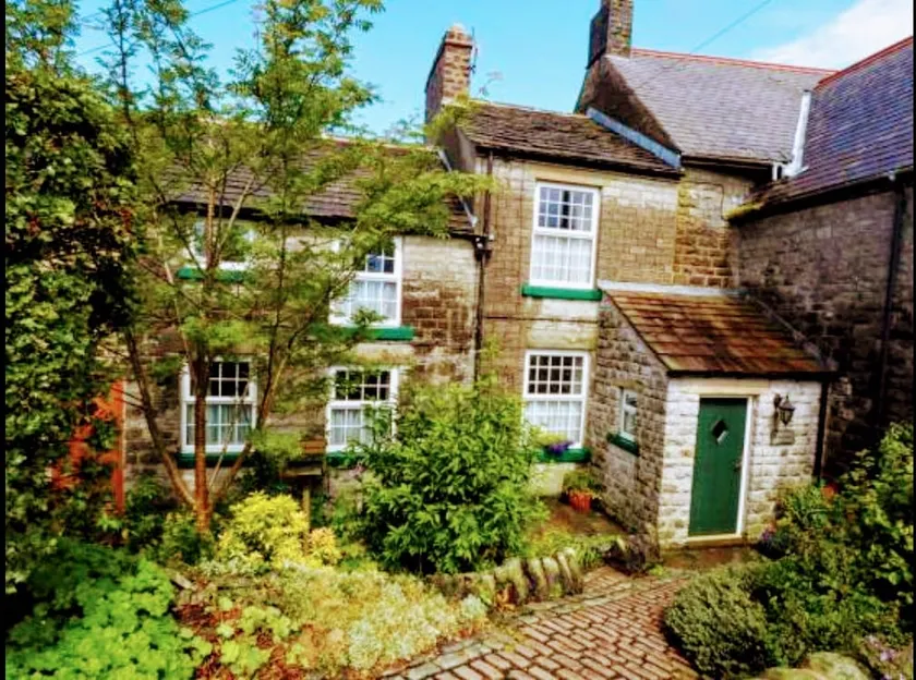 Smithy Cottage; cosy & comfortable 18th C cottage - Image 1