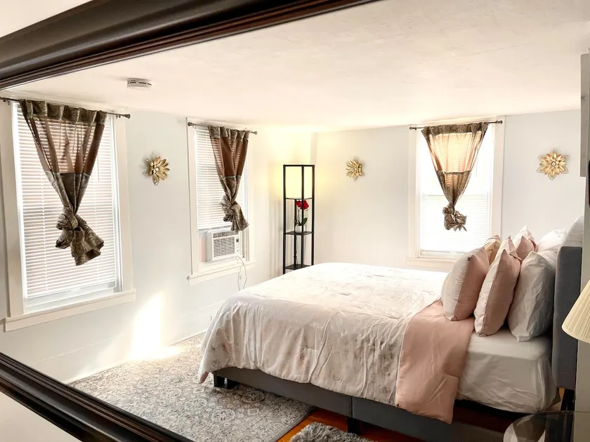 Beautiful & Cozy 2 BR/ 2Beds/ Netflix/Alexa/Roku. - Image 1