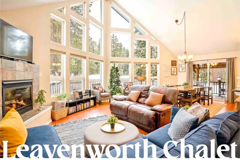 Creekside Hot Tub • Near Leavenworth & Stevens! - Image 1