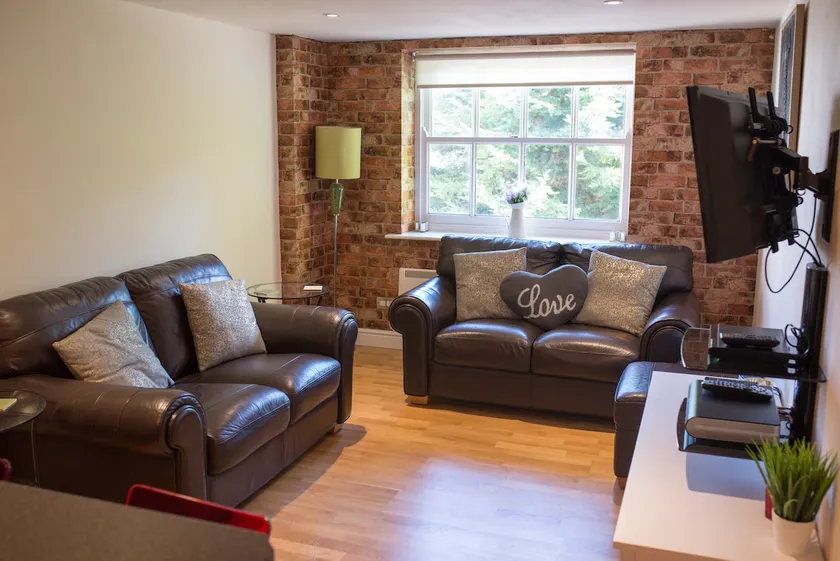 1 bed apartment - Central Bristol - Image 1