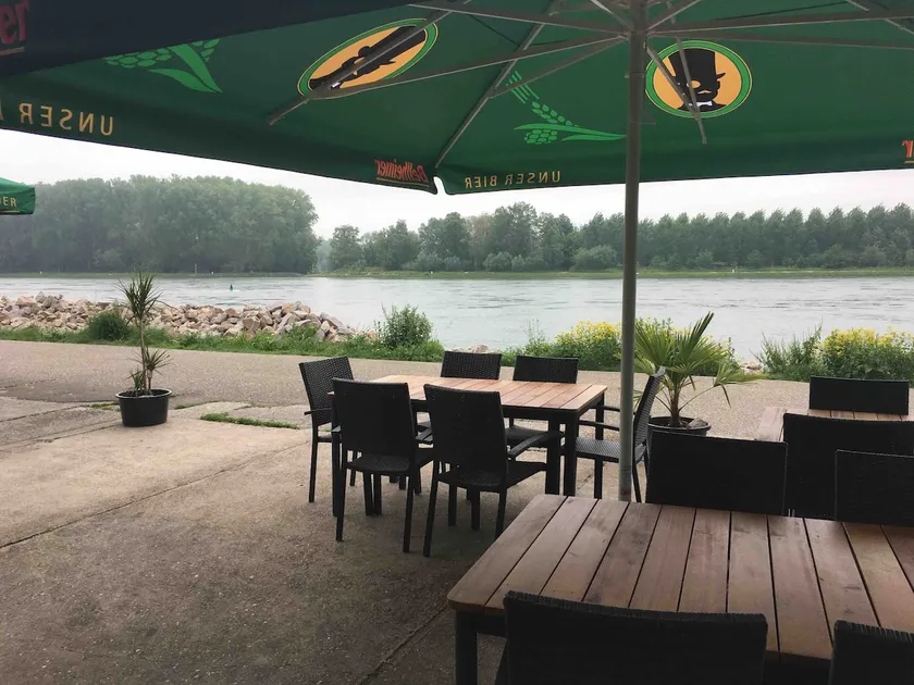 Apartment right on the Rhine with a view. - Image 1