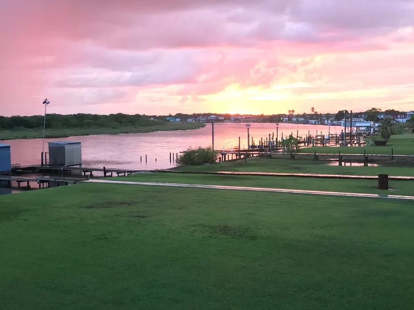 Nauti Dreams: Caney Creek Home with Boat Lift! - Image 1