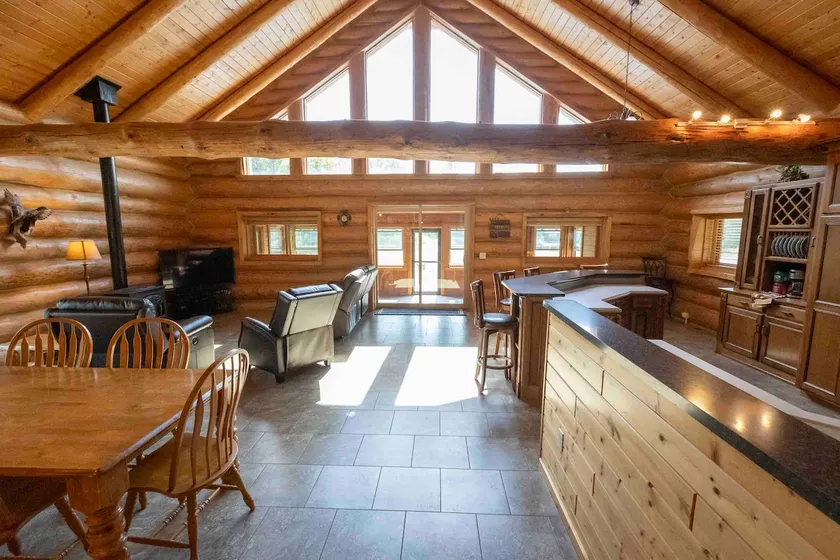 ATV Trails at driveway! Hilbert Lake 10 min away! - Image 1