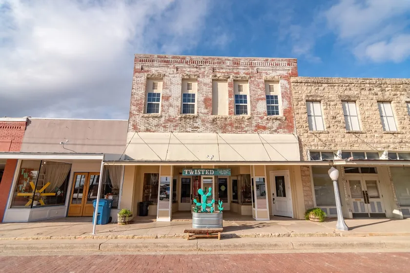Miles, TX Family Getaway Loft “B” - Image 1