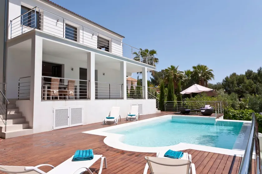 Villa Mimma is situated near Purto Portals Marina. - Image 1