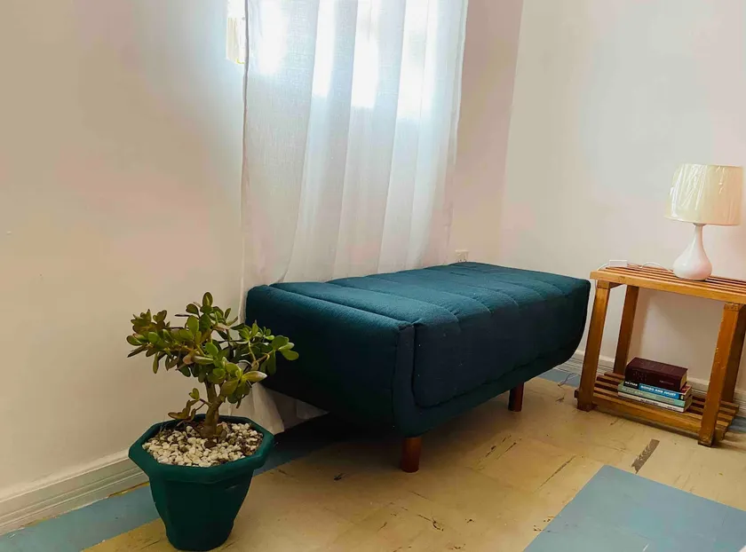 Tiny Cosy private serviced studio apartment - Image 1