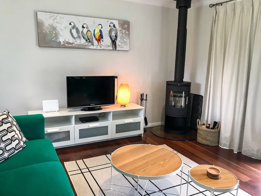 Modern Mountain Escape: Blackheath, Blue Mountains - Image 1