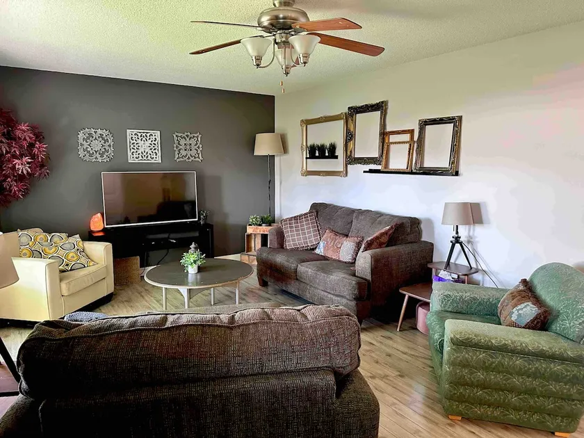 Goldie Park upper suite - Image 1