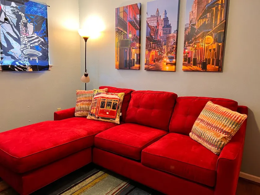 Entire Upstairs. Living Room, 2Bedrooms, more! - Image 1