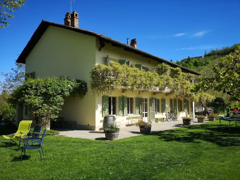 Charming accommodation among the Roero vineyards - Image 1