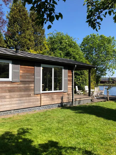 Unique place overlooking the Vecht. - Image 1