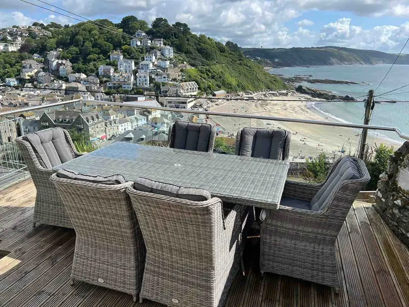 Cornwall Large Beach House Sea & Beach Views - 4 Bedrooms & 3 Bathrooms - Image 1