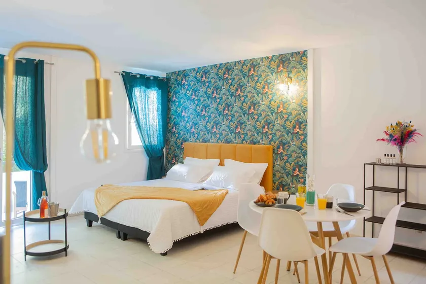 Superior Suite with Private Terrace - Image 1