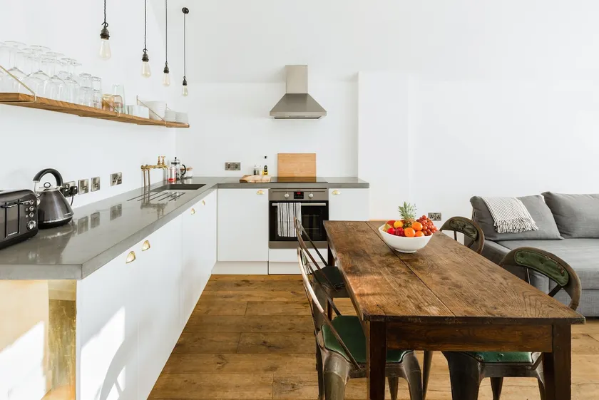 See Britain's Beautiful Countryside from this Chic Cottage - Image 1