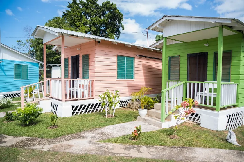 Cali Cottages - June Plum (Green cottage) - Image 1