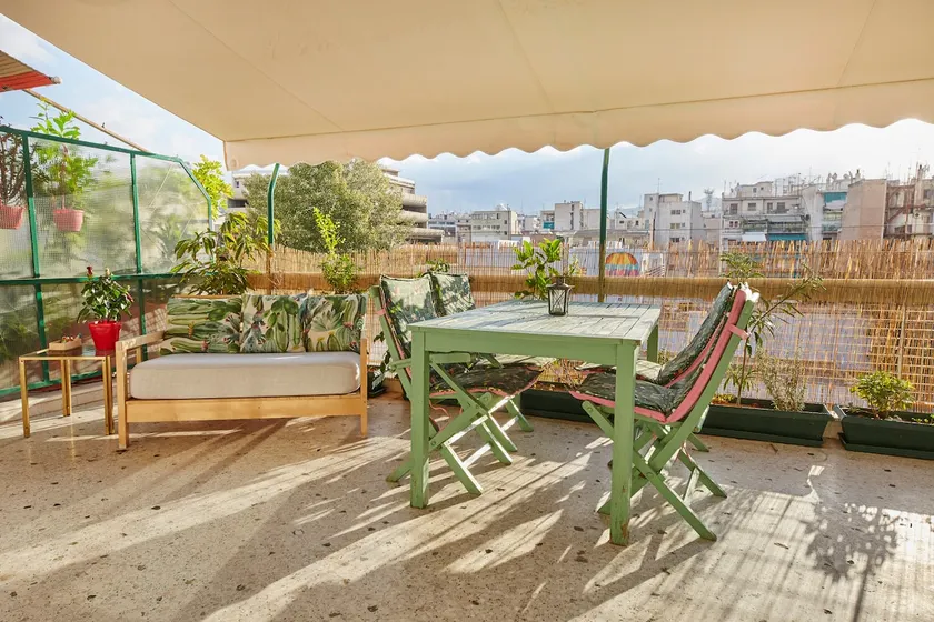Apartment Paradiso with Fast Internet - Image 1