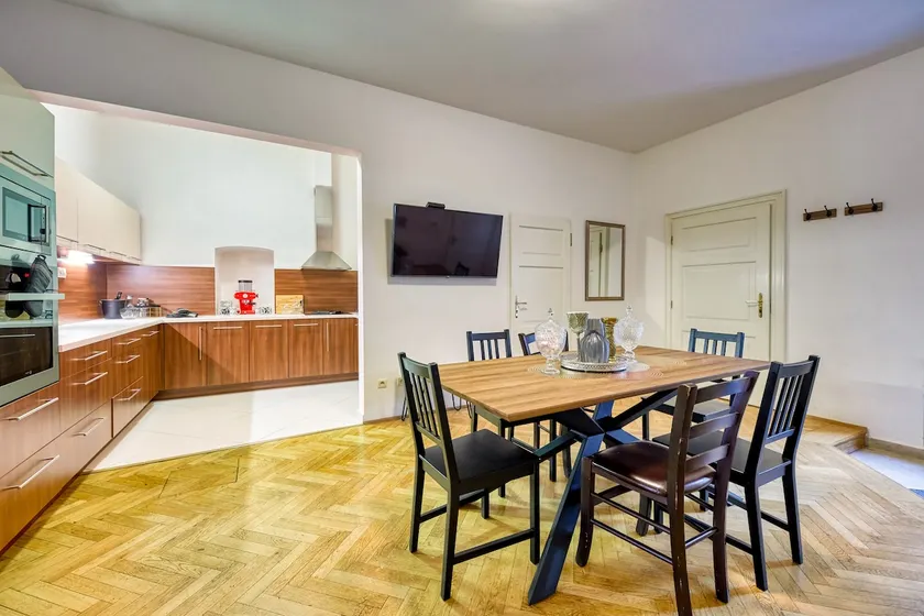 (G)old Town Superior - 4 bedrooms, 2 bathrooms - Image 1